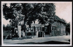 Repro-Foto einer Ansichtskarte Bad Knig, Lothammers Kurhotel mit Bad Knigs erster Tankstelle ! um 1935/1940 (!?)